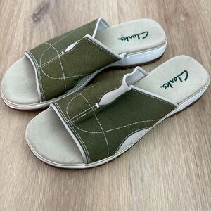 Clarks Women’s Slide Sandals – Olive Green – Size 10